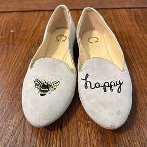C. Wonder Celeste “Bee Happy” Cream Suede loafers - Women’s size 8